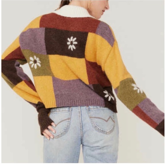 Cleo+Wolf Colorblock Patchwork Daisy Embroidered Cardigan Sweater Medium Cottage - Picture 2 of 9